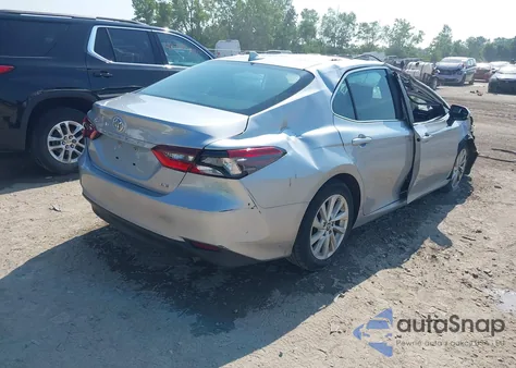 2021 Toyota Camry Le из США, поврежденный, VIN 4T1C11AKXMU574499